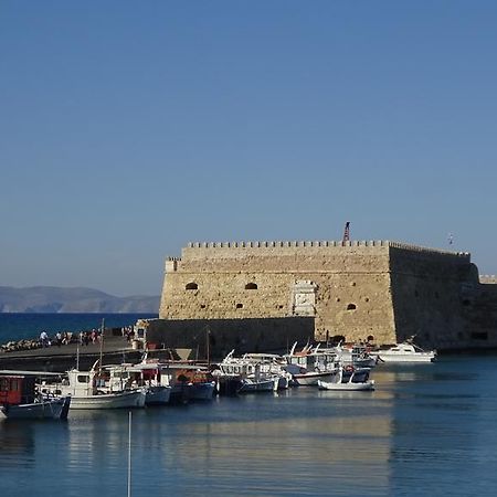 Central House Heraklion  Ngoại thất bức ảnh